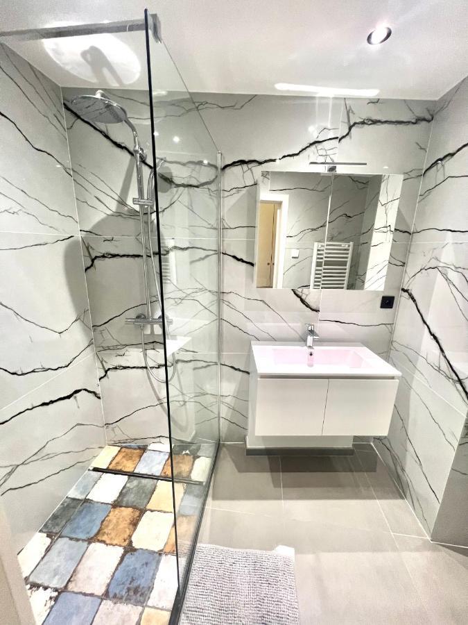 Brand-New Apartments In The Heart Of ブリュッセル エクステリア 写真